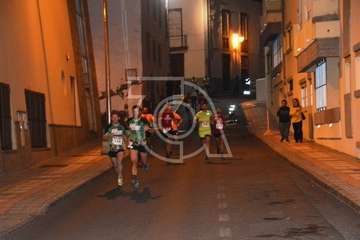 Telde se engancha al amor con su carrera nocturna (Foto TA)